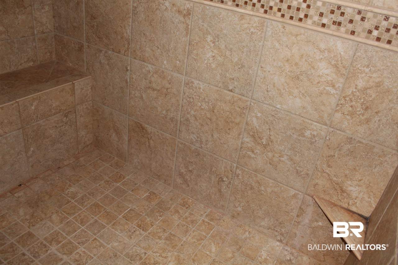 101 Pennbrooke Loop Foley, AL 36535 - Photo 3 of 43 Master Shower