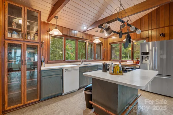 $3,750,000 | 243 Ridgeline Drive, Pisgah Forest, NC 28768