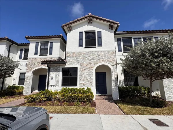 $2,500 | 11813 Southwest 246th Terrace, Unit 11813, Homestead, FL 33032