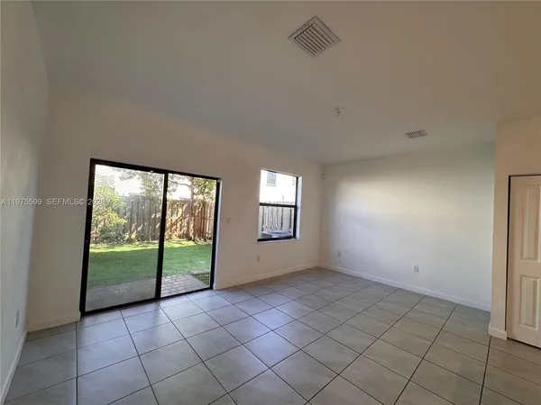 $2,500 | 11813 Southwest 246th Terrace, Unit 11813, Homestead, FL 33032