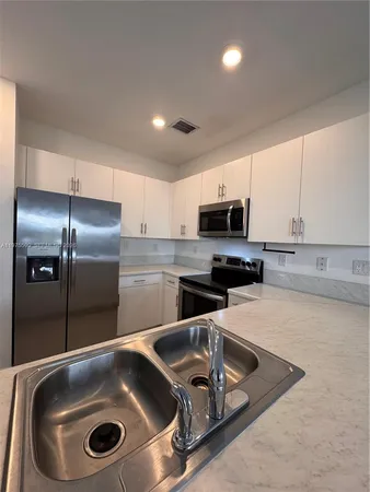 $2,500 | 11813 Southwest 246th Terrace, Unit 11813, Homestead, FL 33032