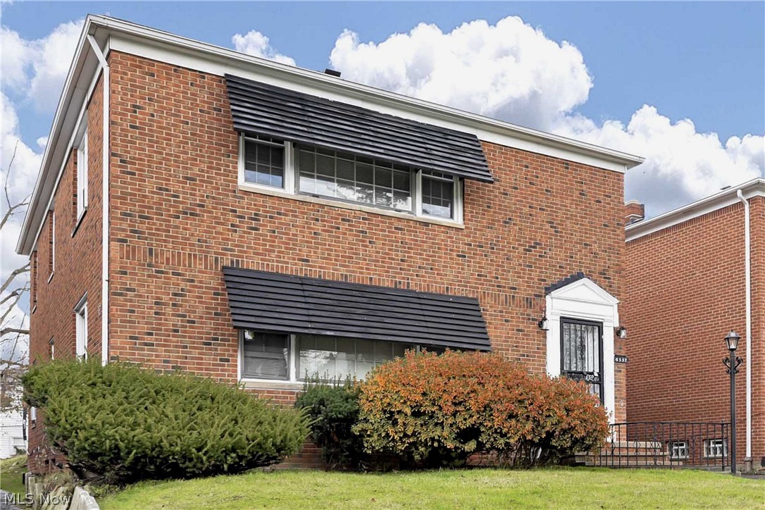 3537 Daleford Road Cleveland, OH 44120 - Photo 1 of 35