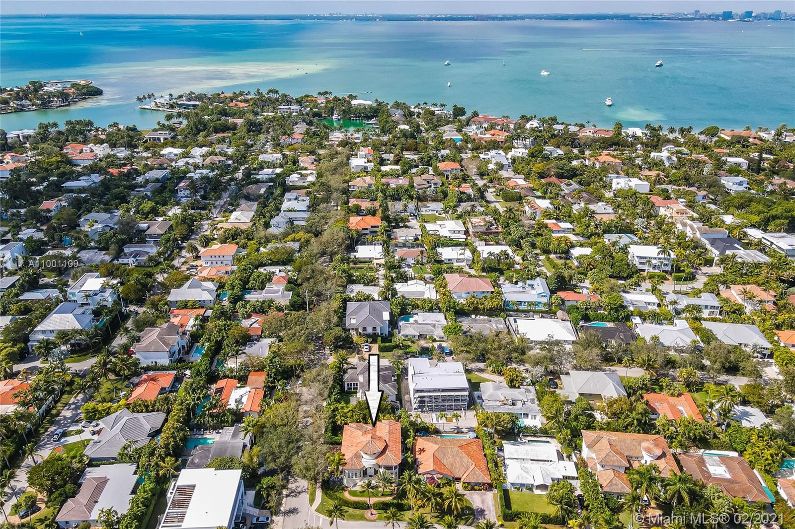 570 Hampton Lane Key Biscayne, FL 33149 - Photo 3 of 60 a view of a city