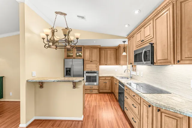 $3,000 | 5427 Sunrise Boulevard, Delray Beach, FL 33484