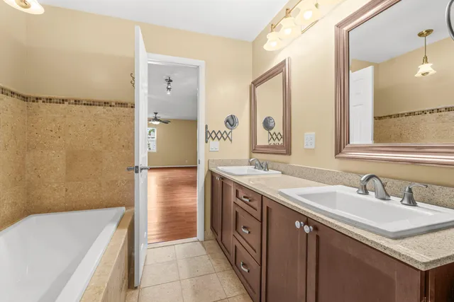 $3,000 | 5427 Sunrise Boulevard, Delray Beach, FL 33484