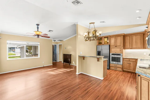 $3,000 | 5427 Sunrise Boulevard, Delray Beach, FL 33484