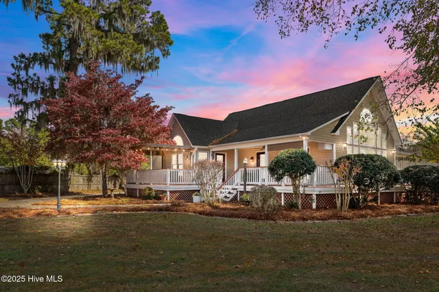 $499,000 | 100 Goose Creek Drive, Washington, NC 27889