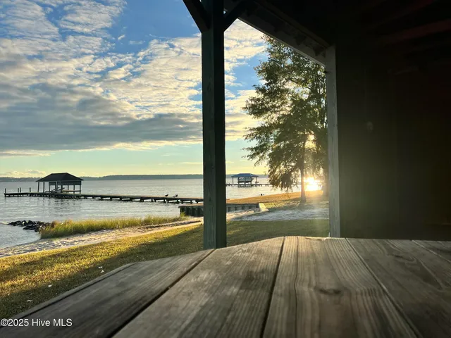 $499,000 | 100 Goose Creek Drive, Washington, NC 27889