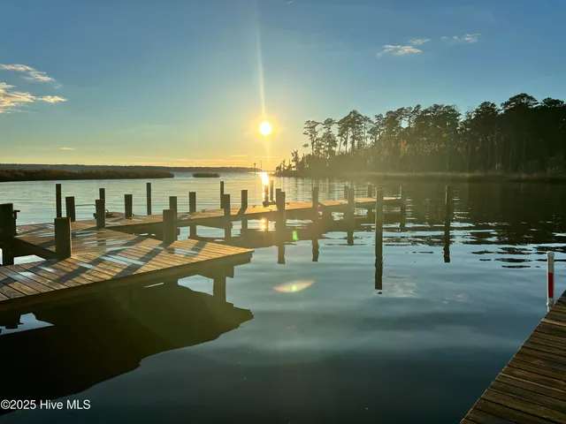 $499,000 | 100 Goose Creek Drive, Washington, NC 27889