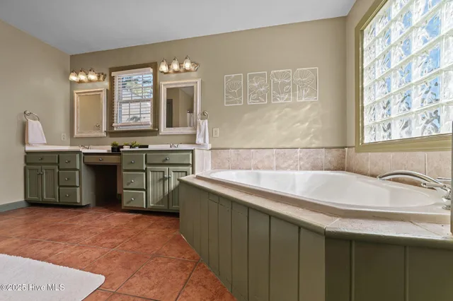 $499,000 | 100 Goose Creek Drive, Washington, NC 27889