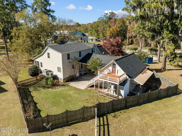 $439,000 | 100 Goose Creek Drive, Washington, NC 27889