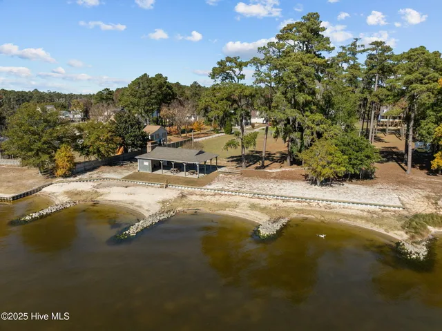 $499,000 | 100 Goose Creek Drive, Washington, NC 27889