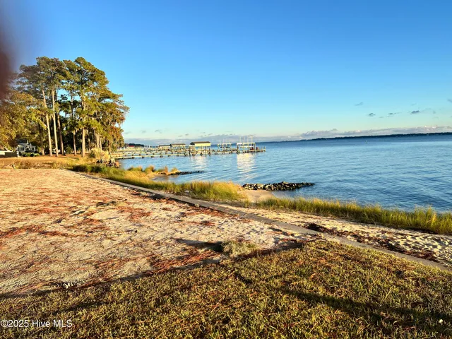 $499,000 | 100 Goose Creek Drive, Washington, NC 27889