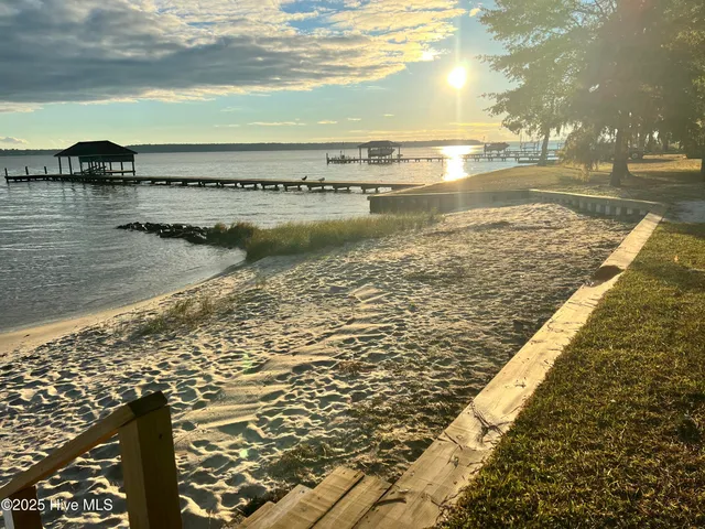 $499,000 | 100 Goose Creek Drive, Washington, NC 27889