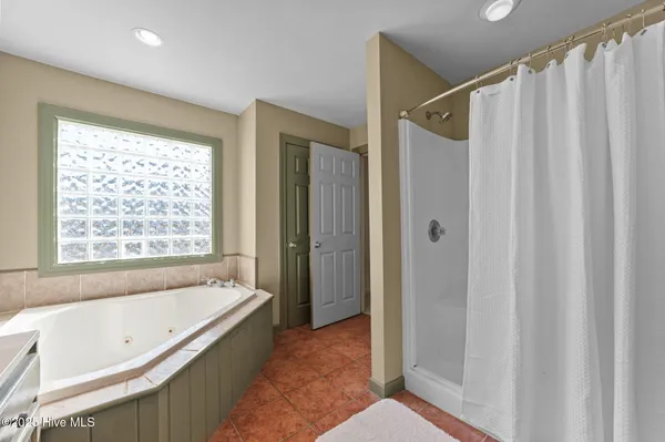 $439,000 | 100 Goose Creek Drive, Washington, NC 27889