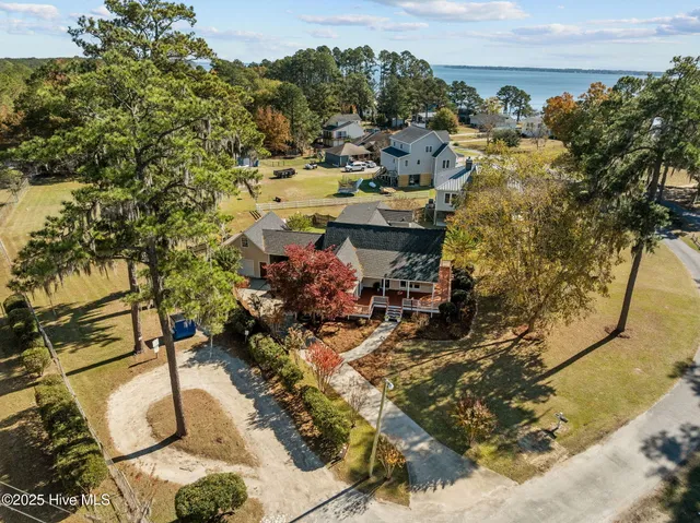 $499,000 | 100 Goose Creek Drive, Washington, NC 27889