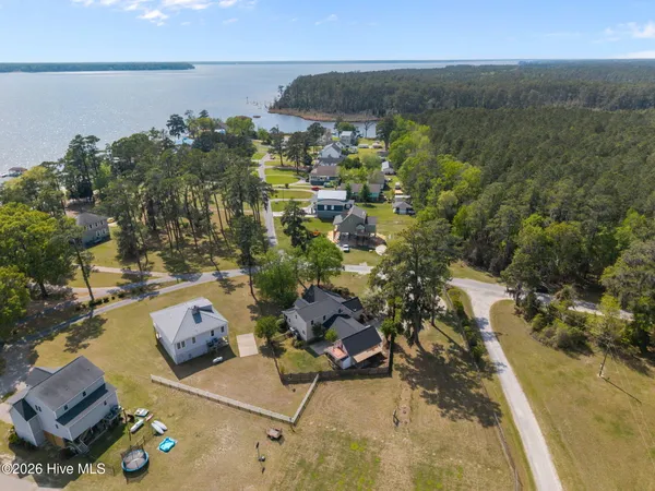 $439,000 | 100 Goose Creek Drive, Washington, NC 27889