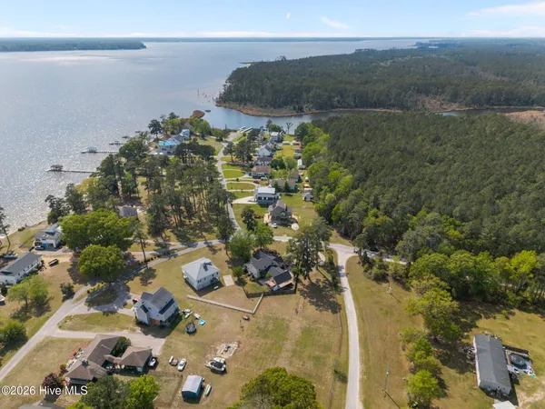 $439,000 | 100 Goose Creek Drive, Washington, NC 27889