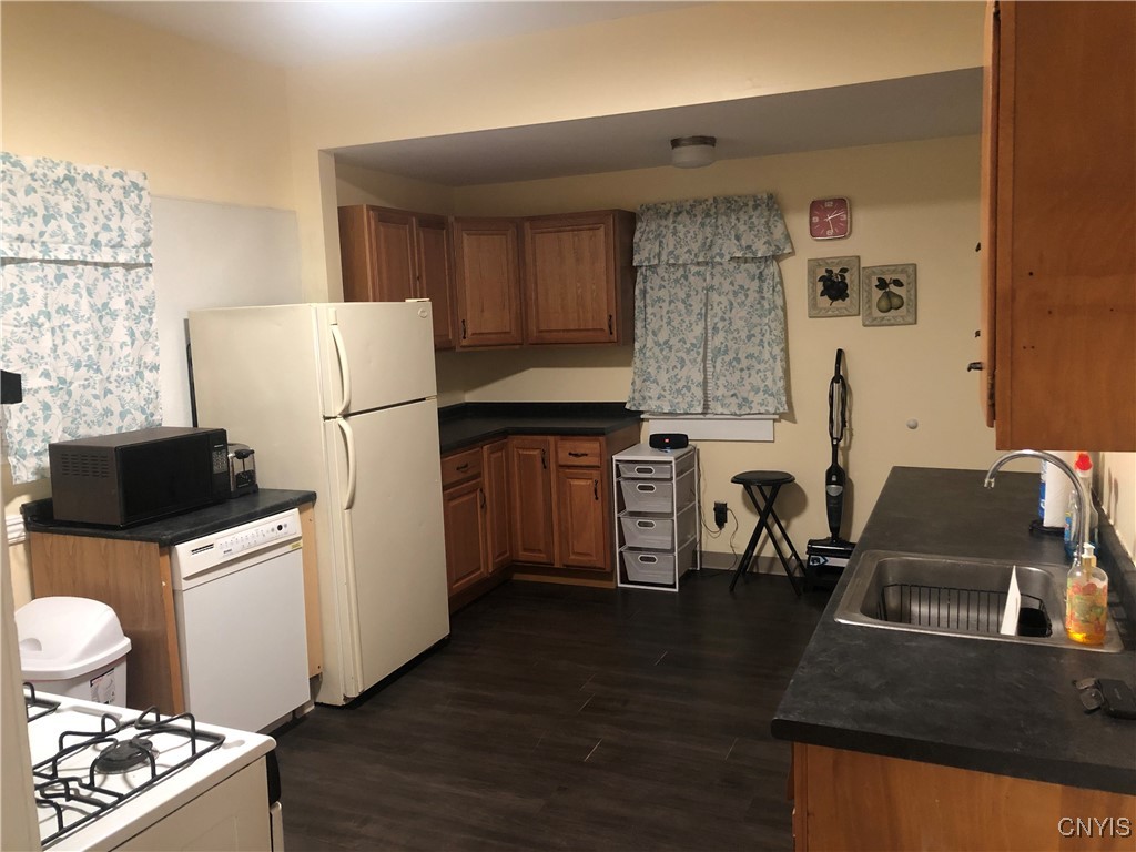 855 Ackerman Avenue Syracuse, NY 13210 - Photo 15 of 50