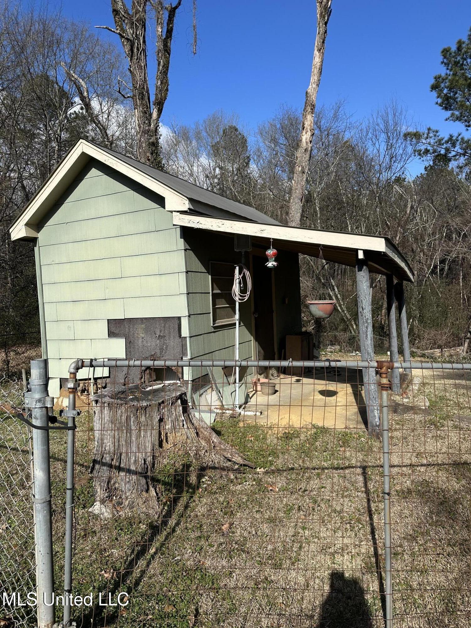 1244 Cooper Road Jackson, MS 39212 - Photo 4 of 13 IMG_0433