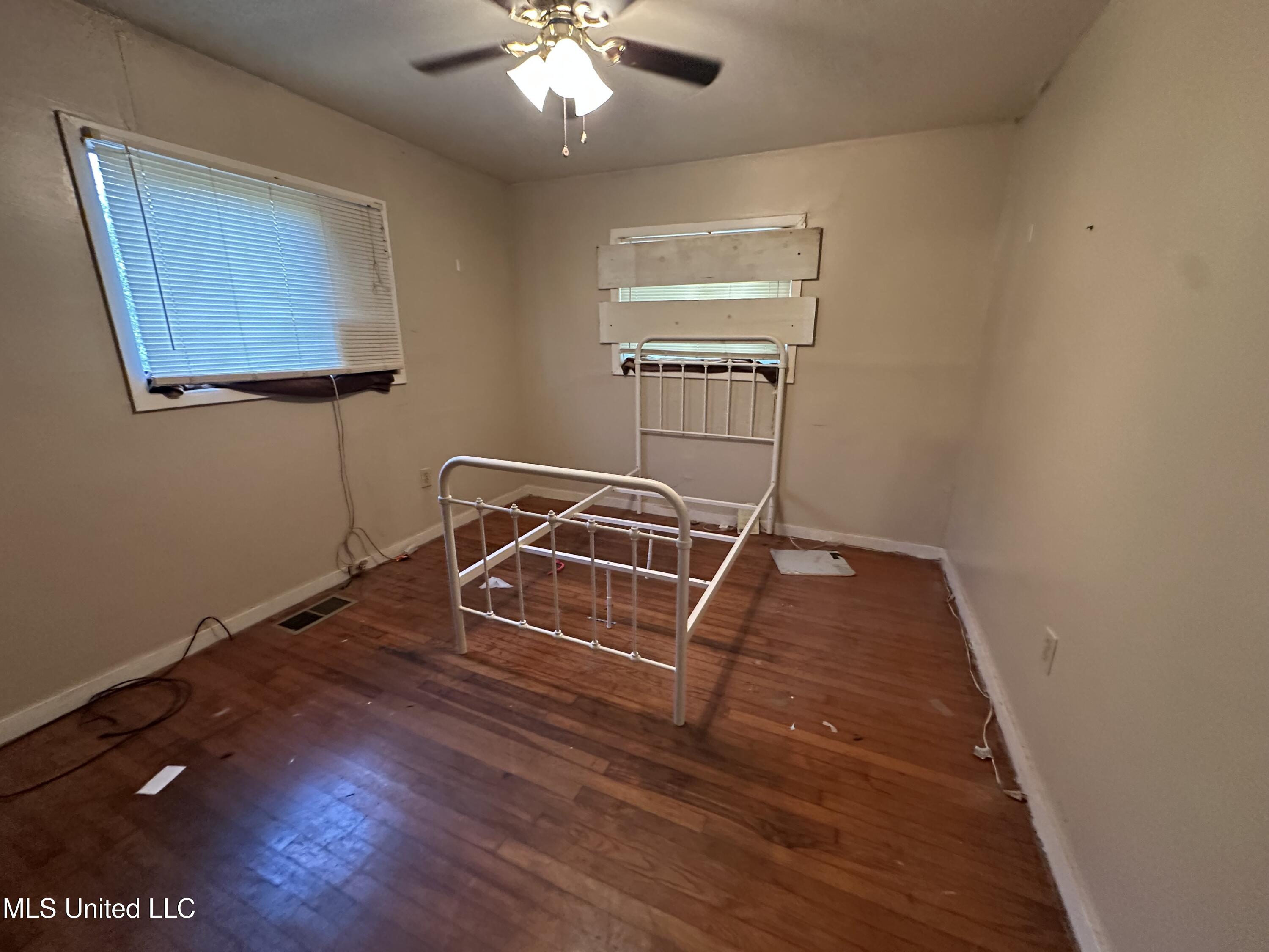 1244 Cooper Road Jackson, MS 39212 - Photo 8 of 13 IMG_0447