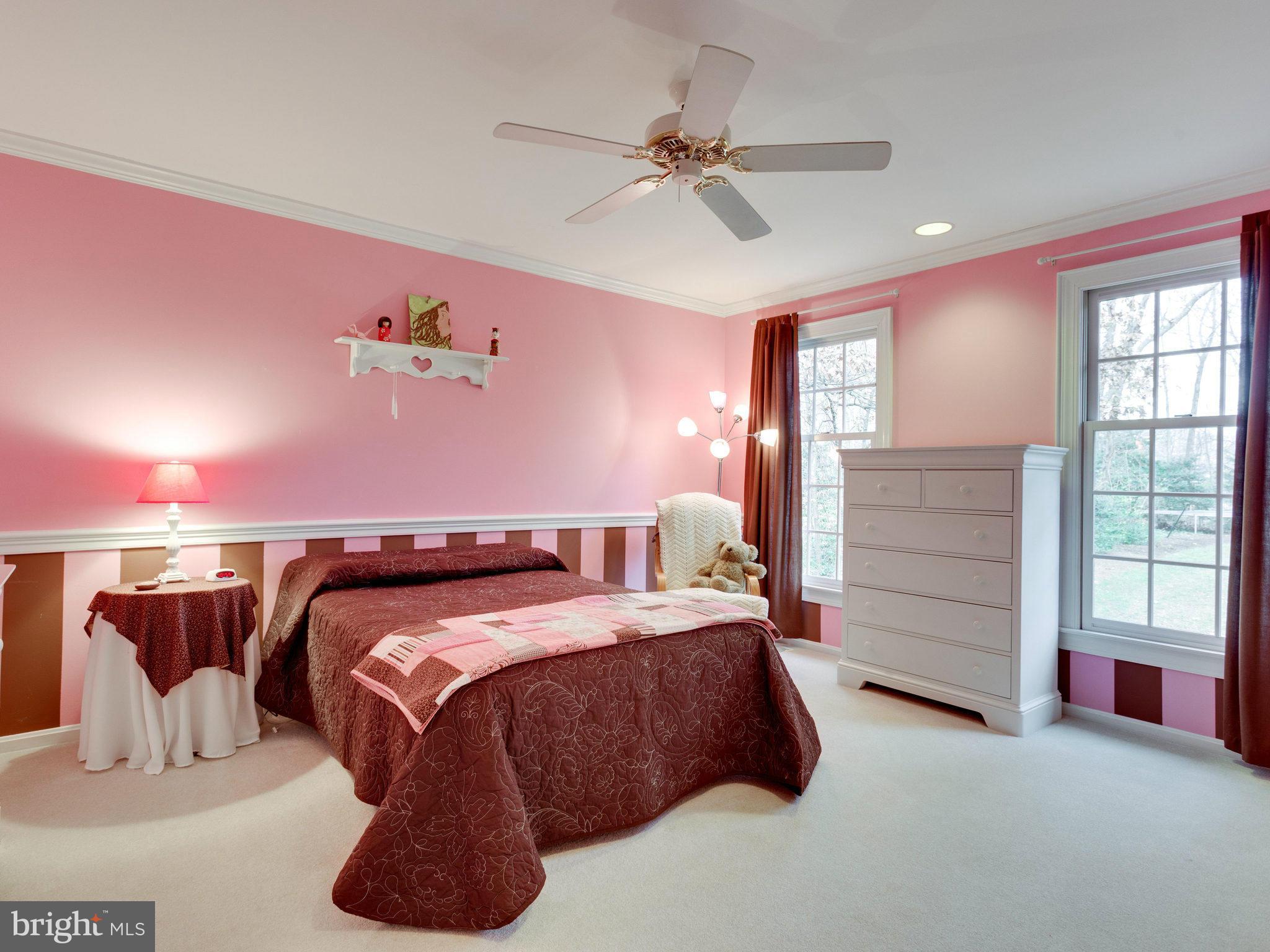 10208 Old Hunt Road Vienna, VA 22181 - Photo 22 of 28 Bedroom