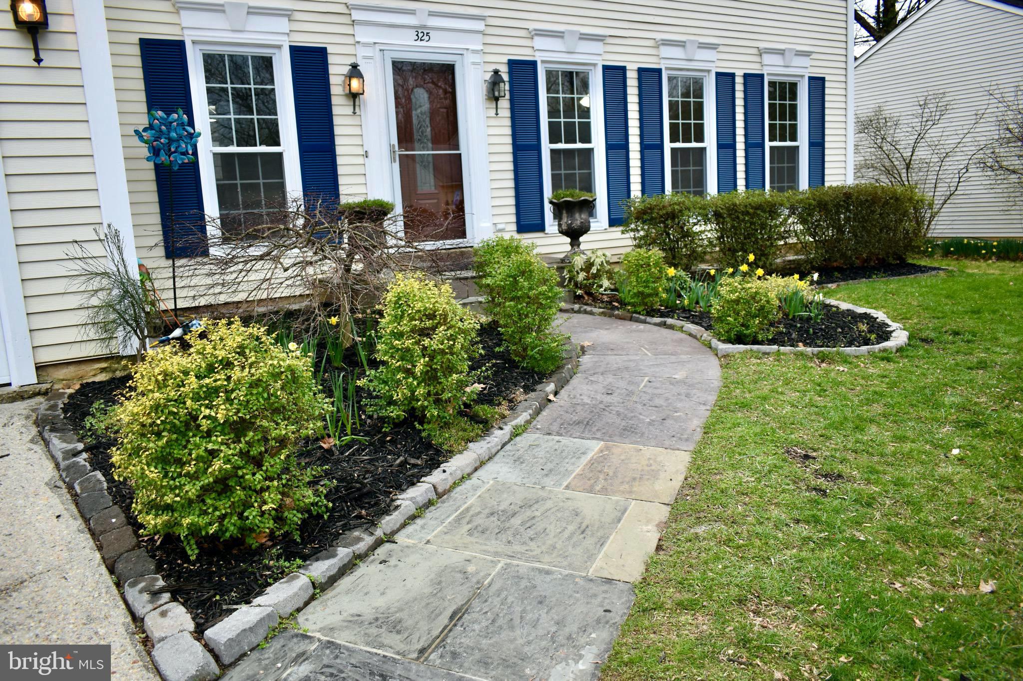 325 Prelude Drive Silver Spring, MD 20901 - Photo 3 of 48