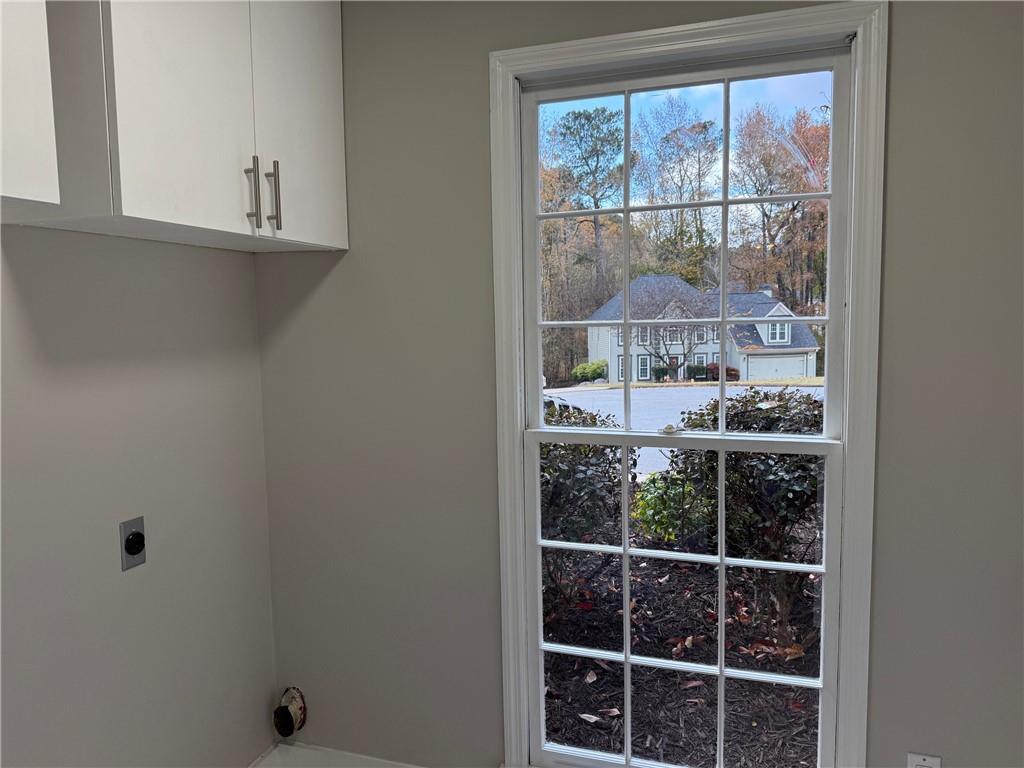 5325 Hillgate Crossing Alpharetta, GA 30005 - Photo 11 of 35 a view of a door and a window