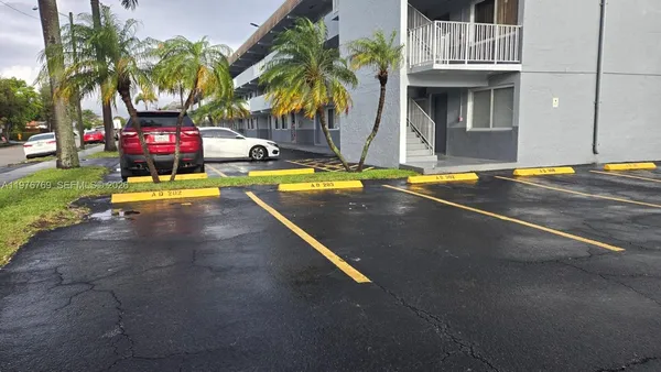 $1,975 | 11005 Southwest 1st Street, Unit 203, Sweetwater, FL 33174