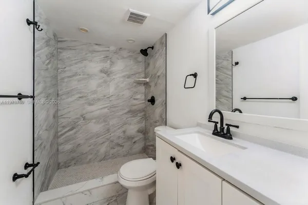 $1,975 | 11005 Southwest 1st Street, Unit 203, Sweetwater, FL 33174