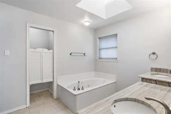 $4,000 | 2942 Woodland Hills Drive, Grapevine, TX 76051