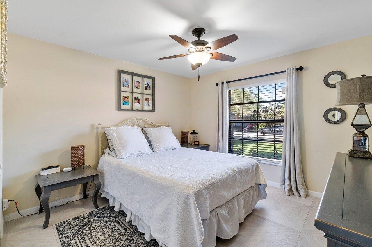 10137 Camelback Lane Boca Raton, FL 33498 - Photo 24 of 37 014-10137CamelbackLane-BocaRaton-FL-3349