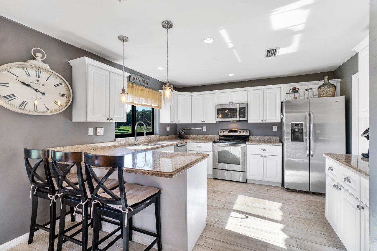 10137 Camelback Lane Boca Raton, FL 33498 - Photo 9 of 37 009-10137CamelbackLane-BocaRaton-FL-3349