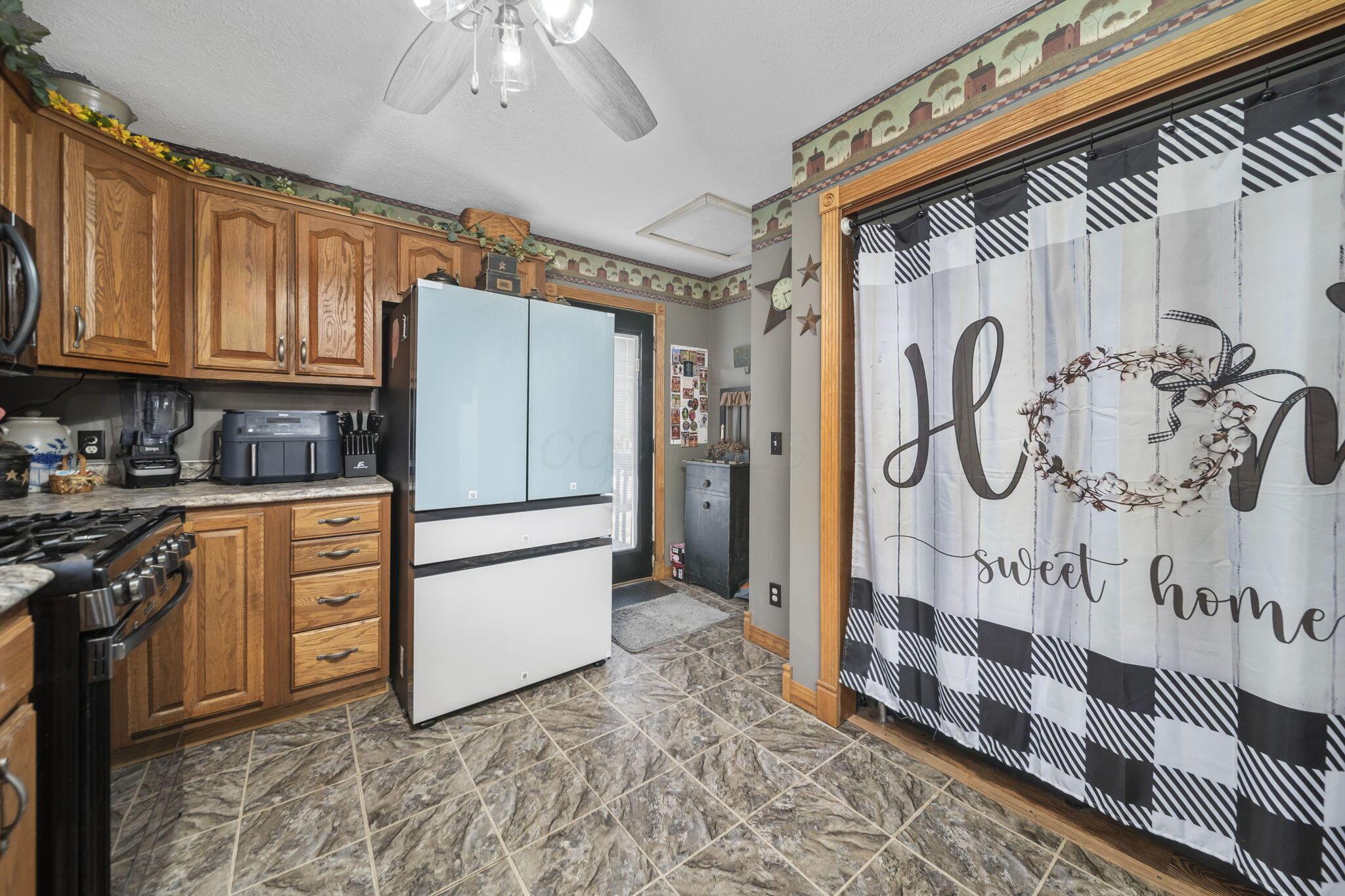 29521 Kime-Holderman Road Circleville, OH 43113 - Photo 18 of 58 Kitchen/Side Entrance