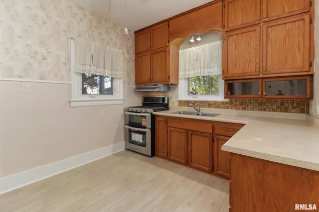 $219,900 | 303 Harris Street, Delavan, IL 61734