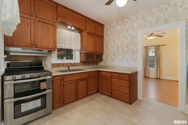 $219,900 | 303 Harris Street, Delavan, IL 61734