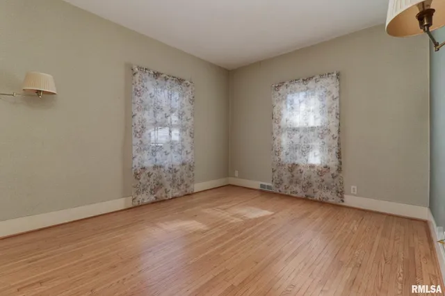 $219,900 | 303 Harris Street, Delavan, IL 61734