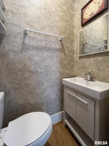 $219,900 | 303 Harris Street, Delavan, IL 61734