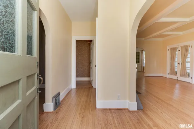 $219,900 | 303 Harris Street, Delavan, IL 61734