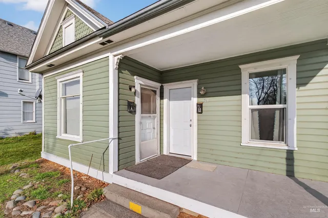 $299,000 | 321 2nd Avenue, Lewiston, ID 83501