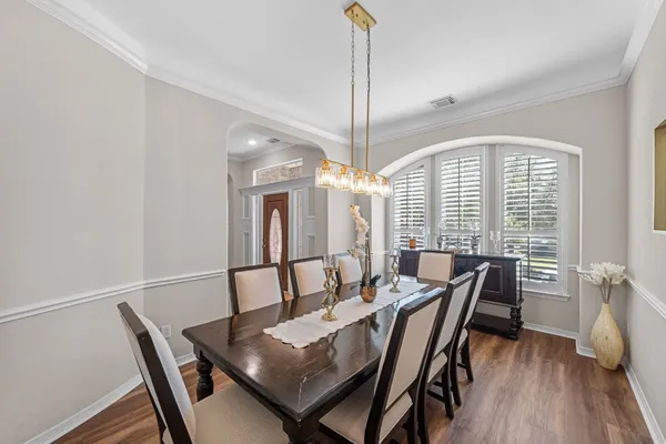 $590,000 | 2153 Summit Mist Drive, Conroe, TX 77304