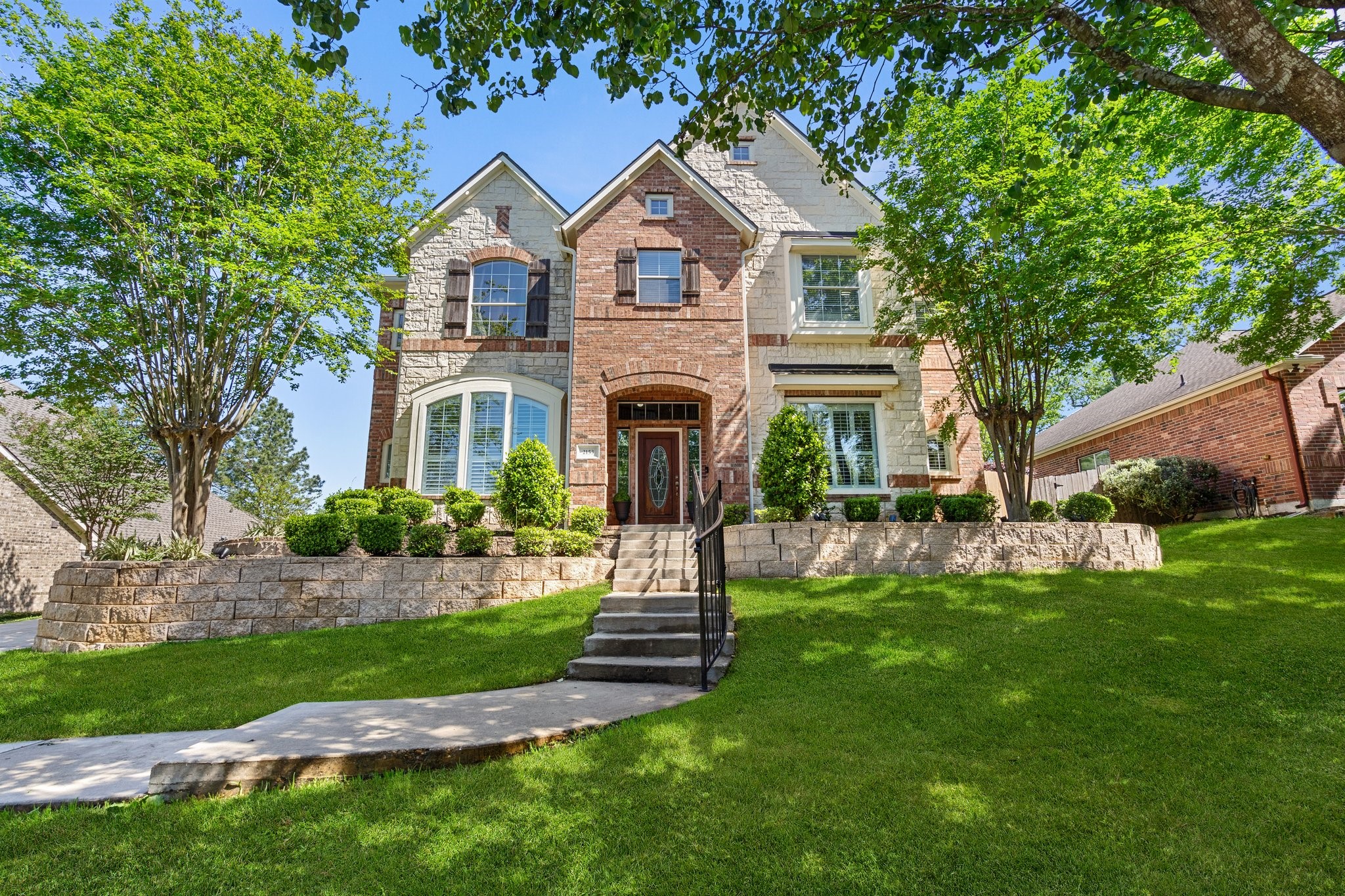 2153 Summit Mist Drive Conroe, TX 77304 - Photo 2 of 50