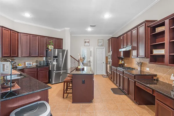 $590,000 | 2153 Summit Mist Drive, Conroe, TX 77304