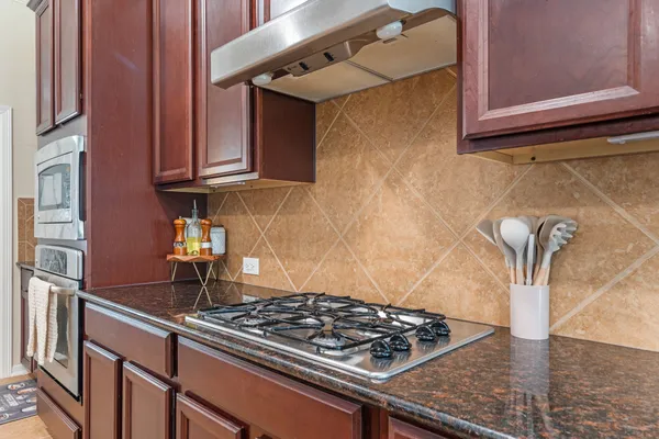 $590,000 | 2153 Summit Mist Drive, Conroe, TX 77304