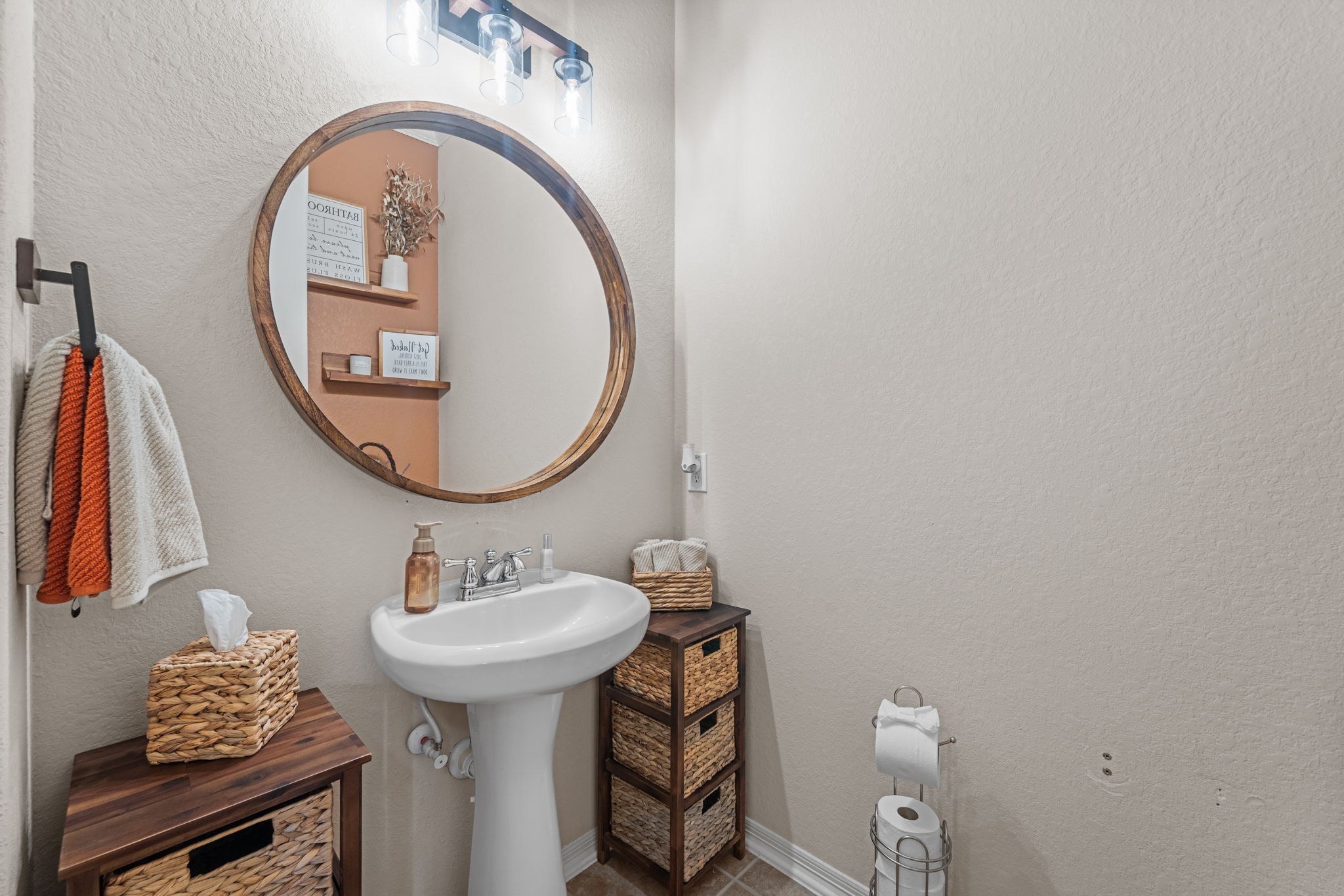 2153 Summit Mist Drive Conroe, TX 77304 - Photo 45 of 50 Powder room