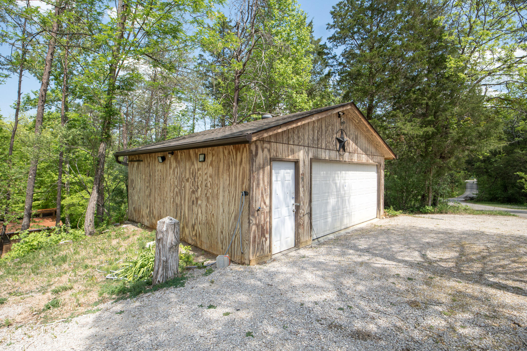 2040 Echo Point Road Bronston, KY 42518 - Photo 26 of 81 2040EchoPointRd-43