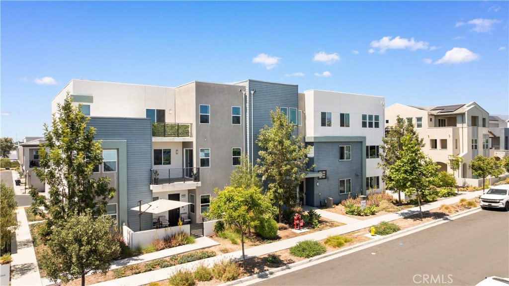 189 Biome Irvine, CA 92618 - Photo 11 of 72