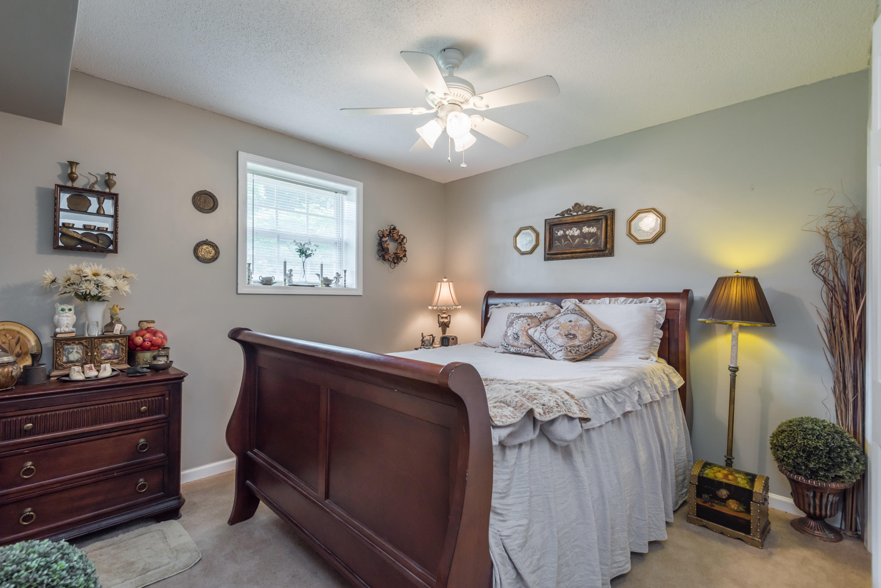 102 Stephens Road Madisonville, TN 37354 - Photo 25 of 39 Downstairs Bedroom #1