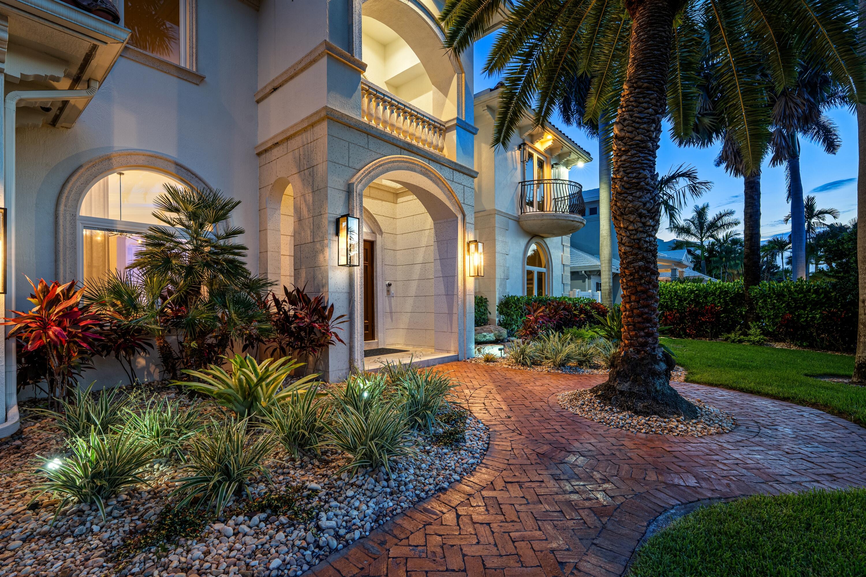 2320 Northeast 34th Court Lighthouse Point, FL 33064 - Photo 2 of 60 ENTRANCE_WALKWAY_SUNSET