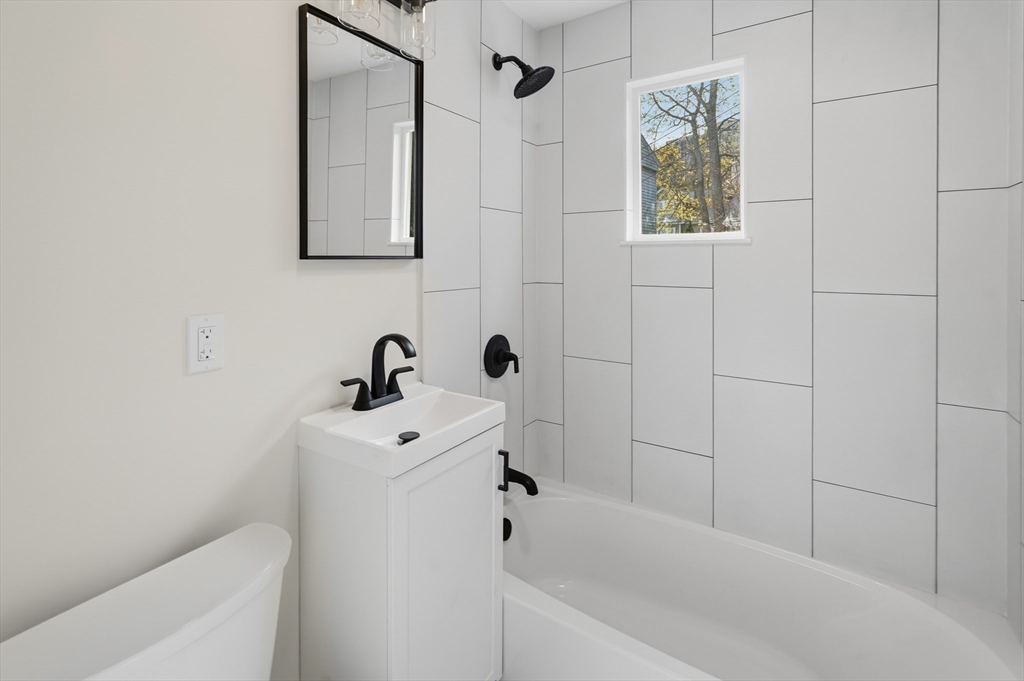 25 Johnson Street Worcester, MA 01604 - Photo 5 of 13